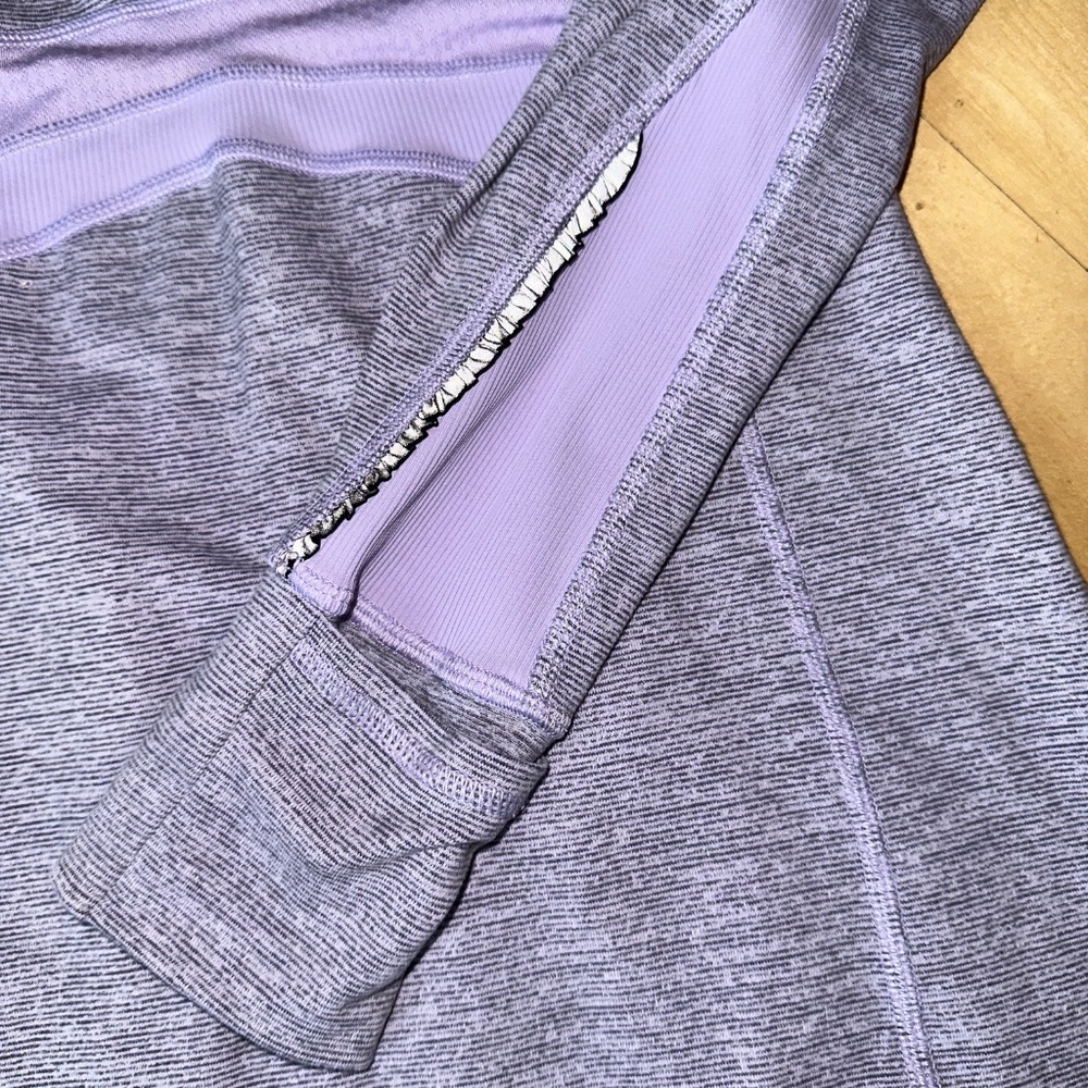 LuLuLemon run full tilt 1/2 zip neck top, 4, GD1181 - Picture 4 of 7